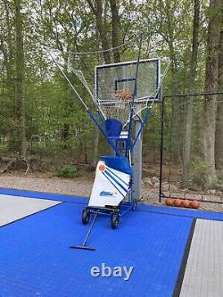Basketball Shooting Gun 8000 with Shot-Tracker, cover and outdoor wheel kit