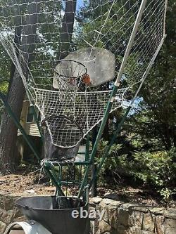 Shoot A Way the Gun 6000 Series Basketball Shooting Machine